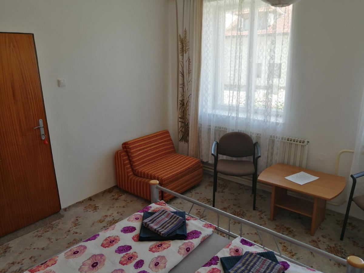 U Ladi Apartment Bulhary Ngoại thất bức ảnh