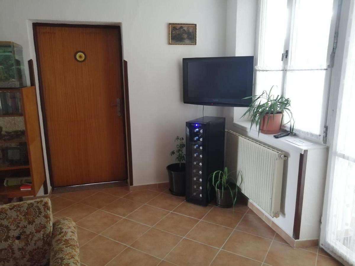 U Ladi Apartment Bulhary Ngoại thất bức ảnh